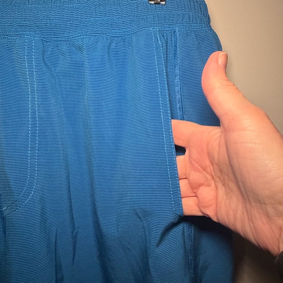 Lululemon Mens Shorts Large Striped‎ Athletic 9 Inch Linerless Drawstring Pocket - Picture 9 of 11